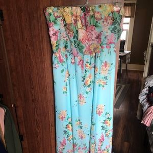 Summer maxi dress. Perfect for summer outings!